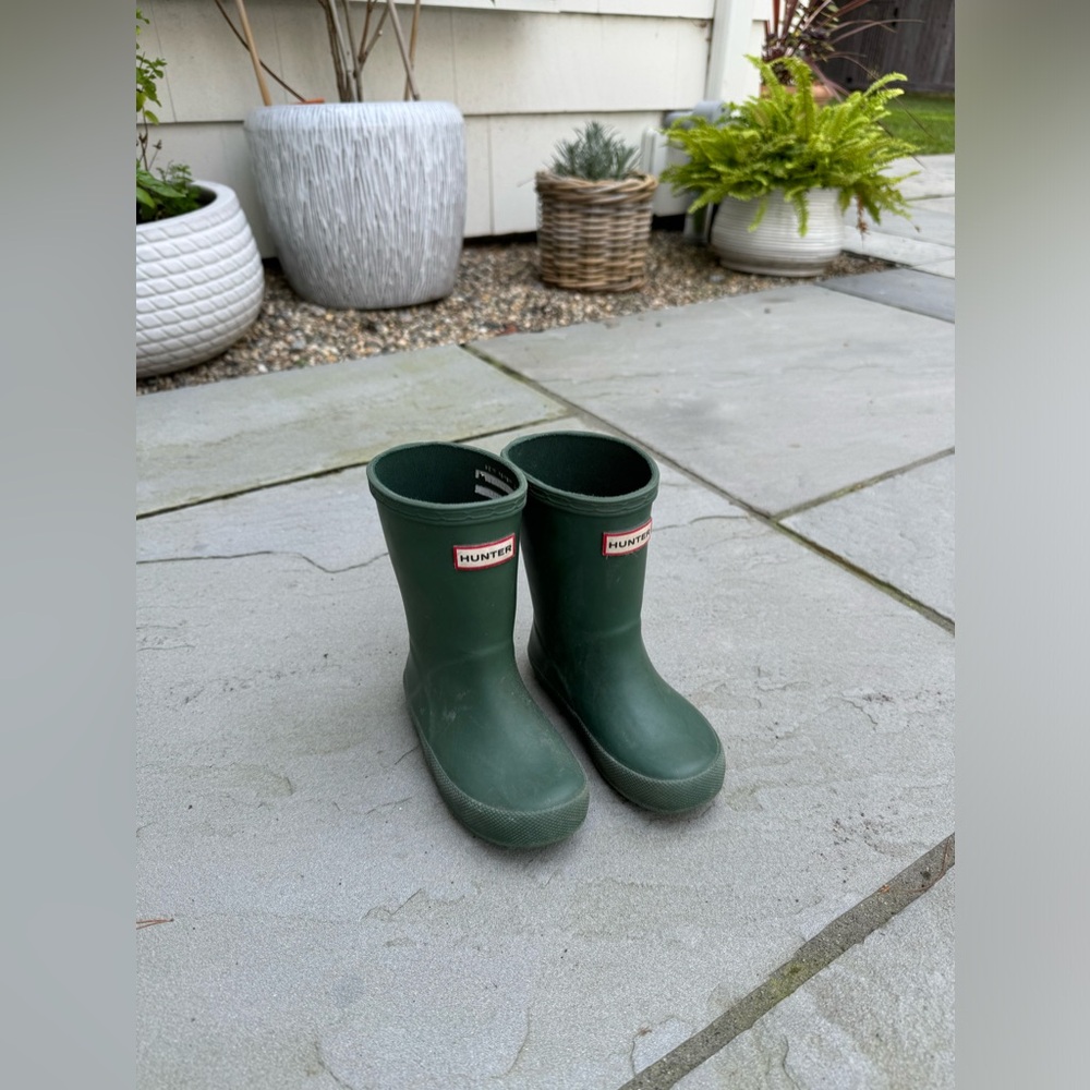 Hunter Rain Boots size 7 UK, 8 US